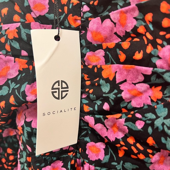 NWT Socialite Cutout Floral Midi Dress - Picture 10 of 12